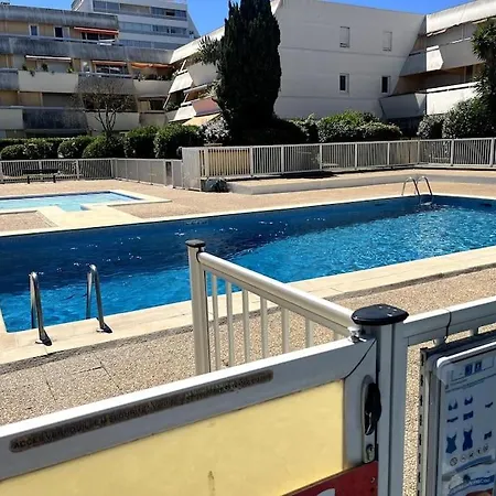 Sublime Vue Piscine Clim Lägenhet La Grande Motte