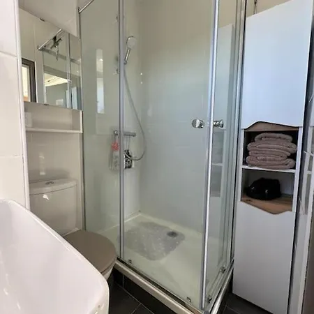 Sublime Vue Piscine Clim Lägenhet *